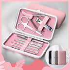 Nail clippers are nail art tools